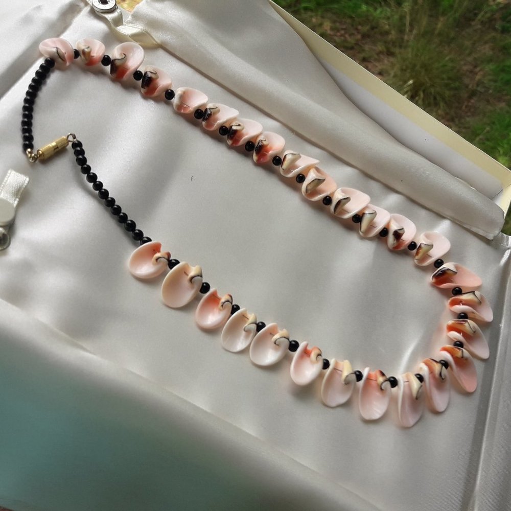 Handmade Beaded Necklace Natural Shell Hawaii Gift